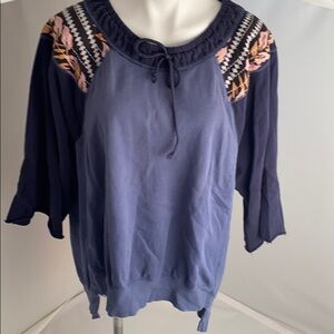 Free People Rosalee print blue multicolor distressed pullover M